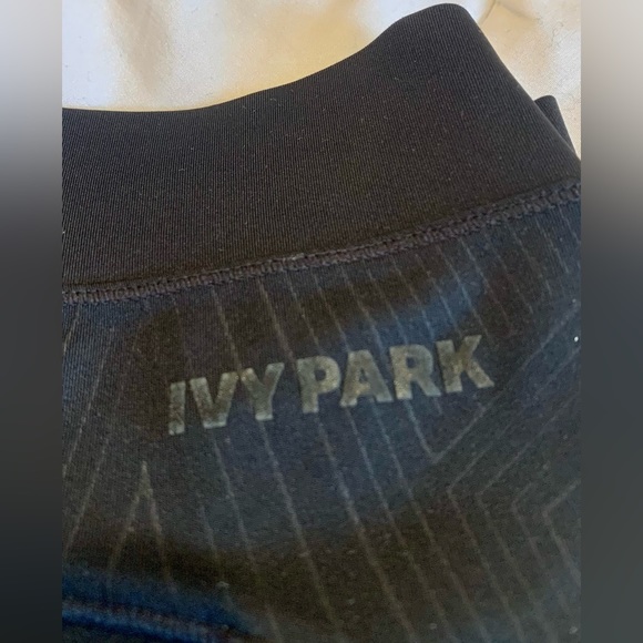 8 piece workout set, IVY PARK, Victoria’s Secret, kyoden, athletic works, etc - Picture 9 of 14